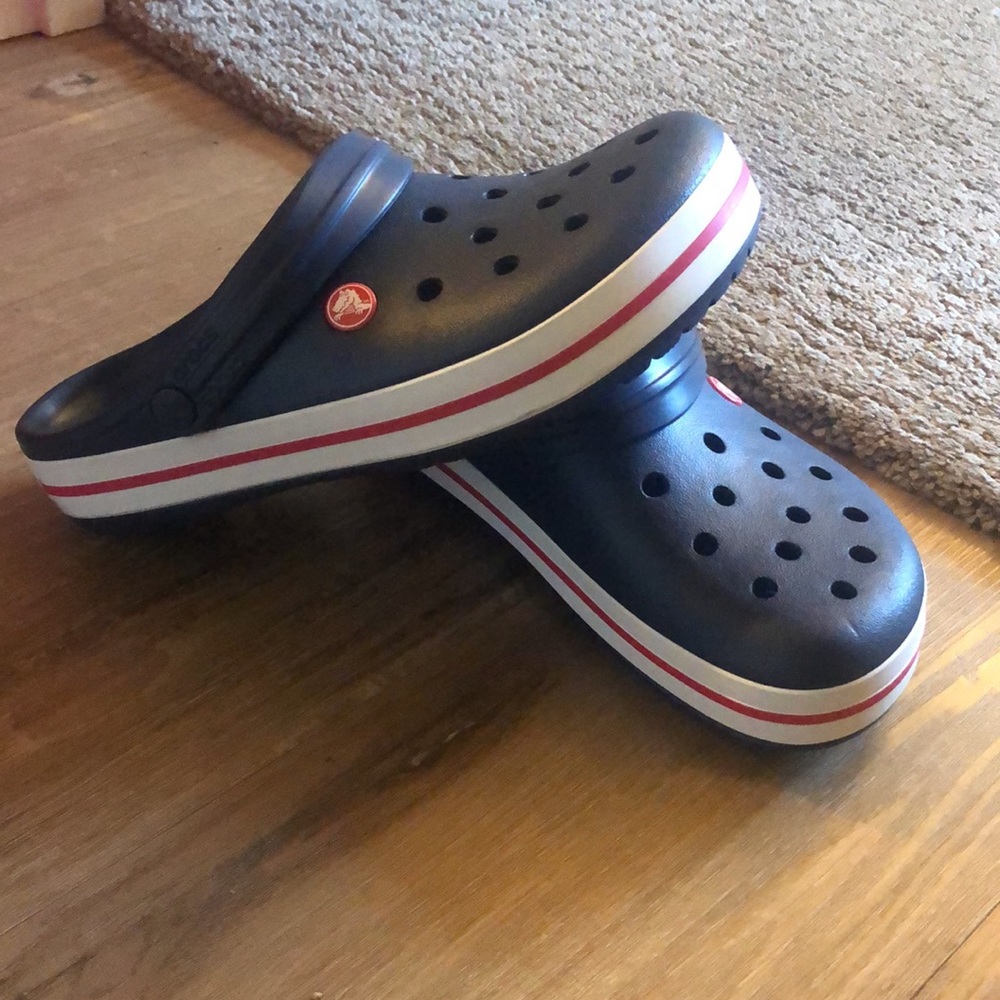 Like new CROCS